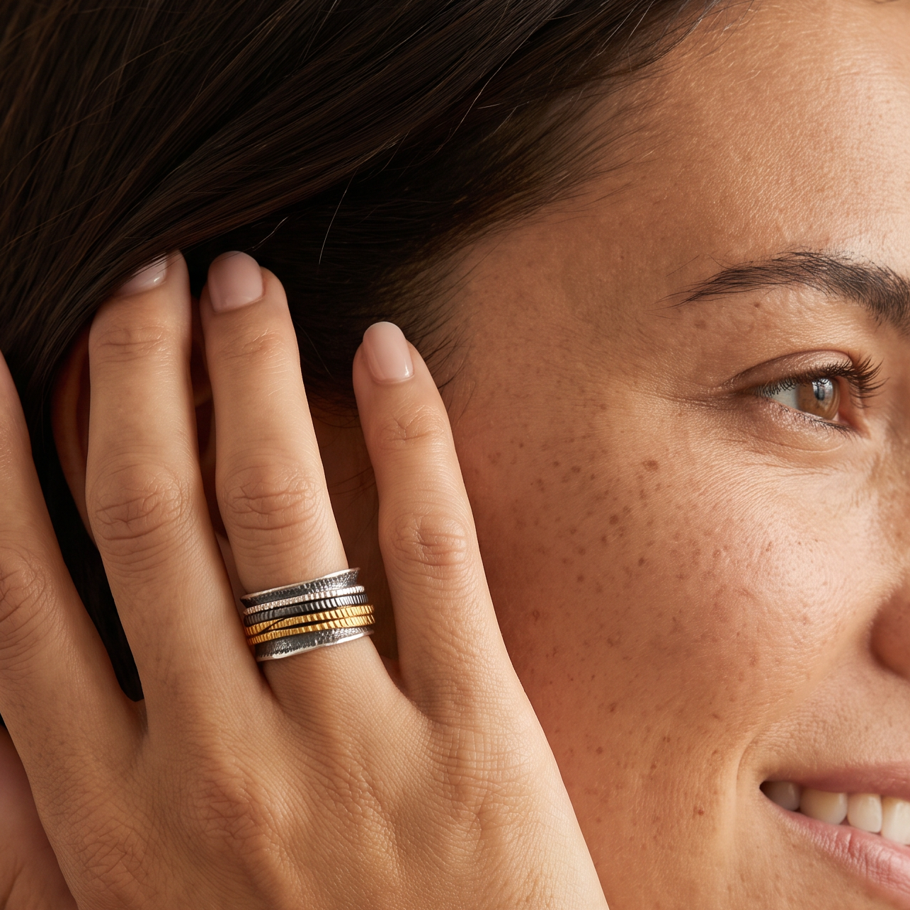Ring – 925er Silber – oxidiert mit vergoldeten Details