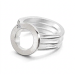 Ring CIRCLE aus Silber 925 rhodiniert mit echtem Diamant von Flamesilver, Kreisdesign in silberner Optik