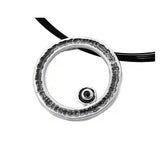Anhänger aus oxydiertem Silber mit schwarzem Diamanten