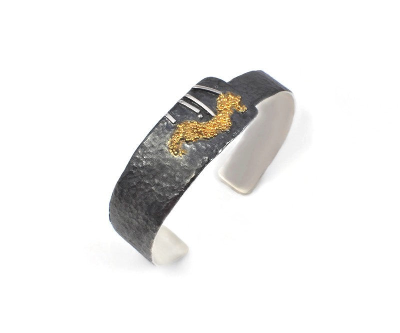 Armband aus vergoldetem, oxidiertem Silber