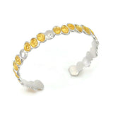 Silbernes Armband mit goldener Farbe