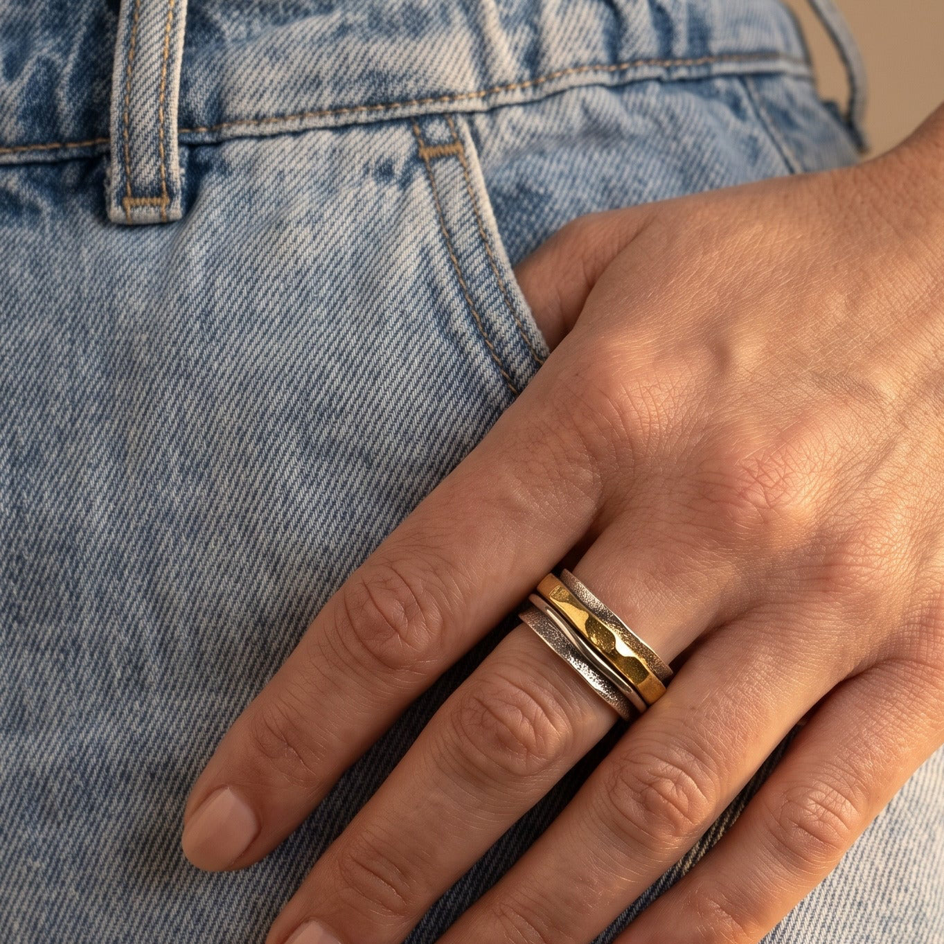 Ring – 925er Silber – teilvergoldet und oxidiert