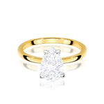 Ring W0689 aus 585er Gelbgold mit Labordiamant – Vorderansicht des Steins und der Ringschiene
