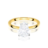 Ring W0689 aus 585er Gelbgold mit Labordiamant – Vorderansicht des Steins und der Ringschiene
