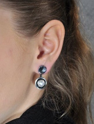 Ohrringe aus oxidiertem Silber mit Perlen