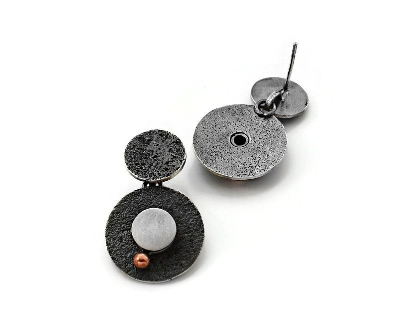 Ohrringe aus oxidiertem Silber