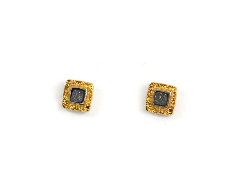 Vergoldete Silberohrringe mit Diamanten