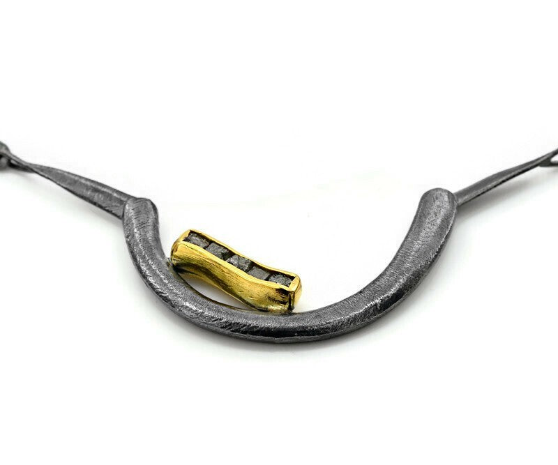 Gold überzogener silberner Collier mit Diamanten