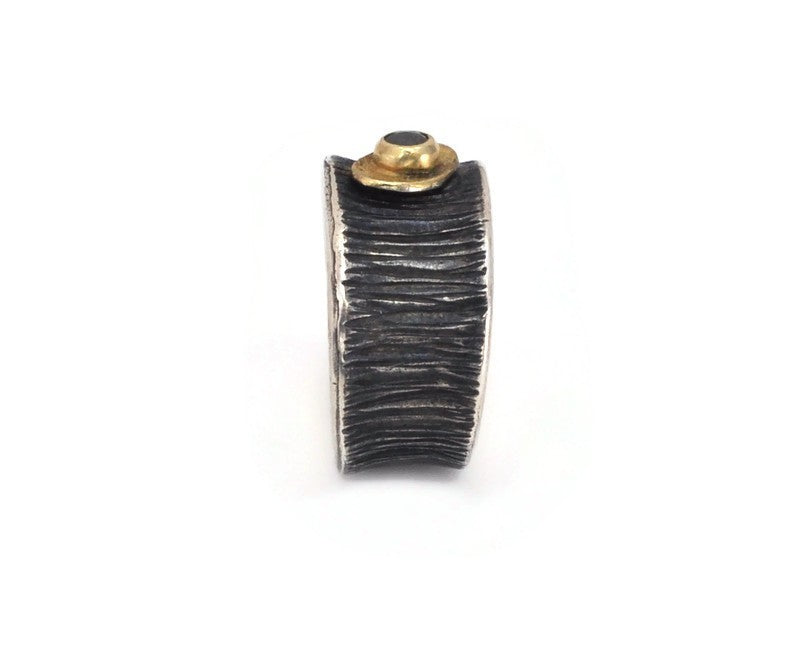 Ring aus oxidiertem vergoldetem Sterlingsilber mit schwarzem Diamanten