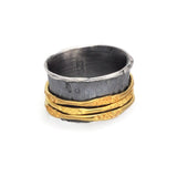 Ring aus oxidiertem Silber, verflochten mit Gold