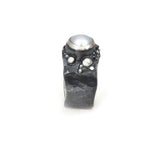 Oxidierter Silberring mit Perle