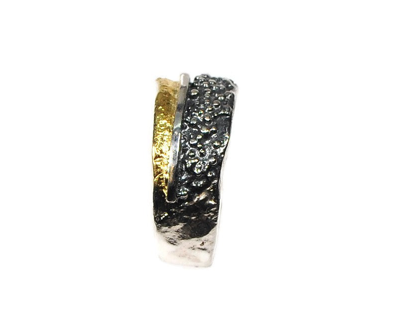 Ring aus vergoldetem, oxidiertem Silber