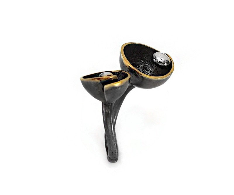 Ring aus vergoldetem, oxidiertem Silber