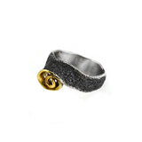 Vergoldeter Ring aus oxidiertem Silber