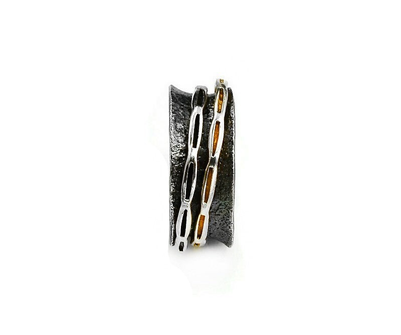 Ring aus vergoldetem, oxidiertem Silber