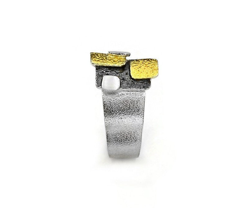 Vergoldeter Ring aus oxidiertem Silber