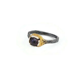 Vergoldeter Ring aus oxidiertem Silber mit Perle