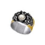 Ring aus vergoldetem, oxidiertem Silber mit Perle und schwarzem Diamanten