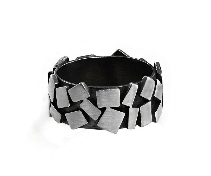 Ring aus oxidiertem Silber