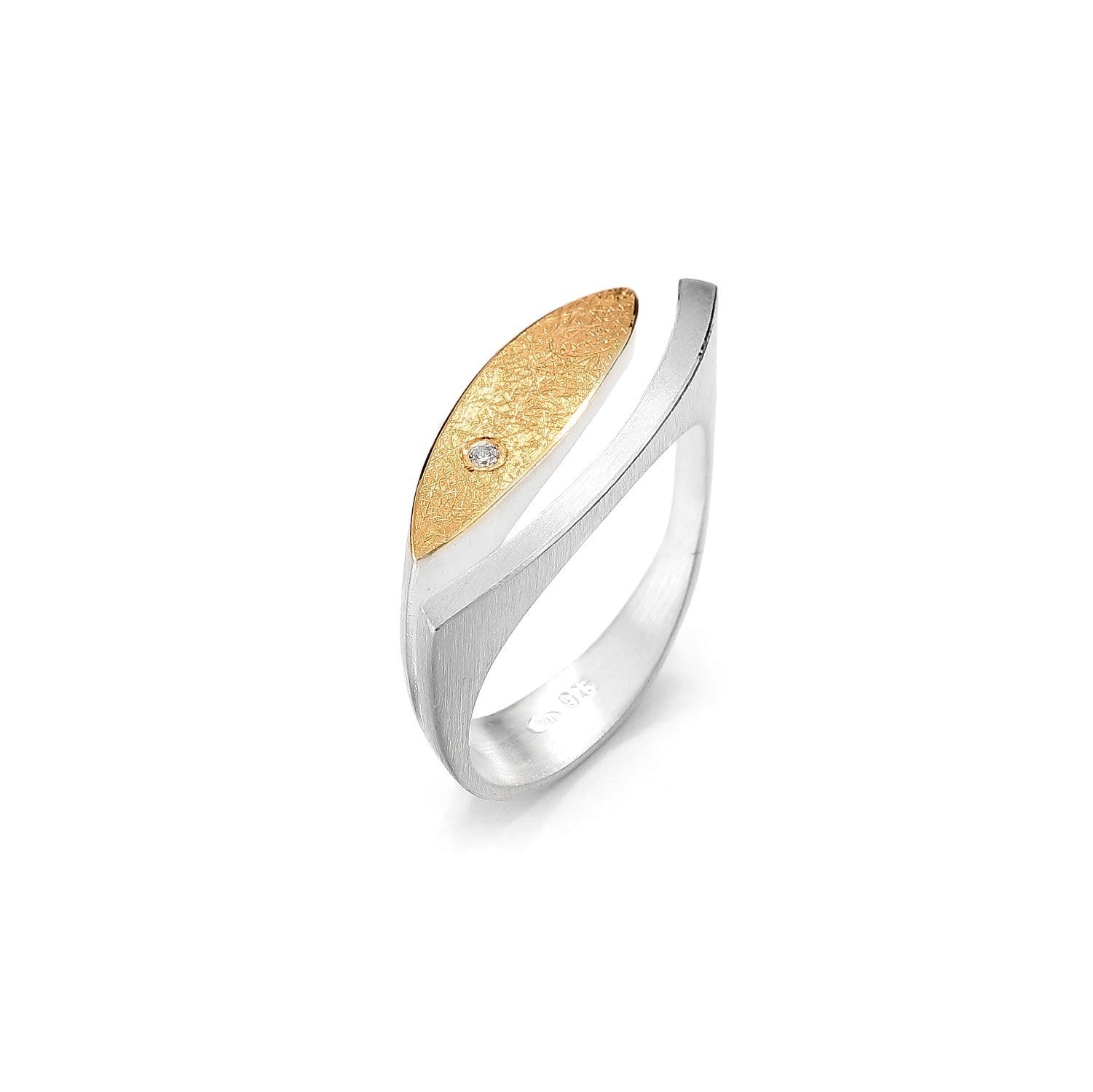 Vergoldeter Sterlingsilberring mit Zirkonia