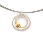 Vergoldeter Silberanhänger mit Diamant