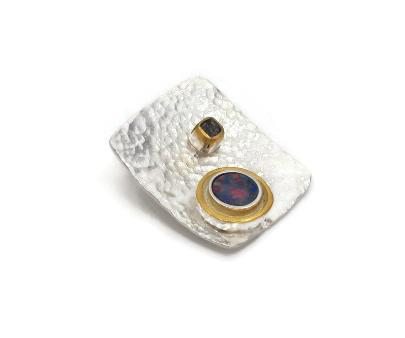 Vergoldeter Silberanhänger mit Diamant und Opal-Doublette