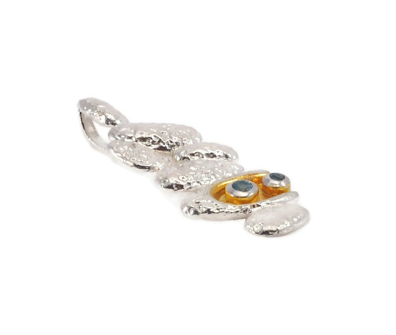 Vergoldeter Silber-Anhänger mit Schweizer Blau topaz