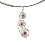Anhänger aus Sterlingsilber mit Rubinen