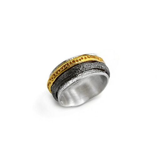 Ring aus vergoldetem, oxidiertem Silber