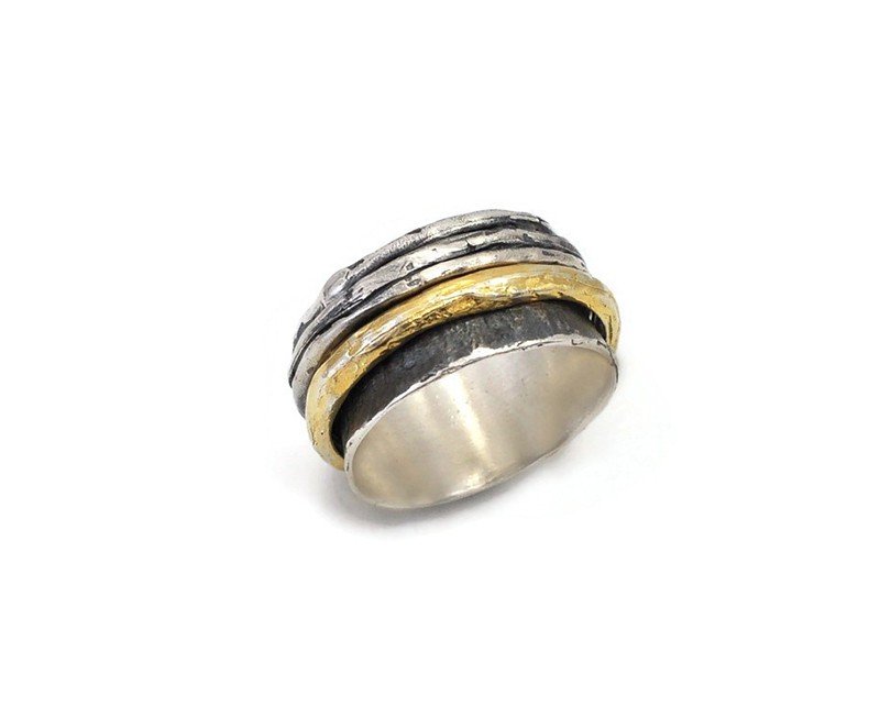 Ring aus oxidiertem Sterlingsilber und Gold