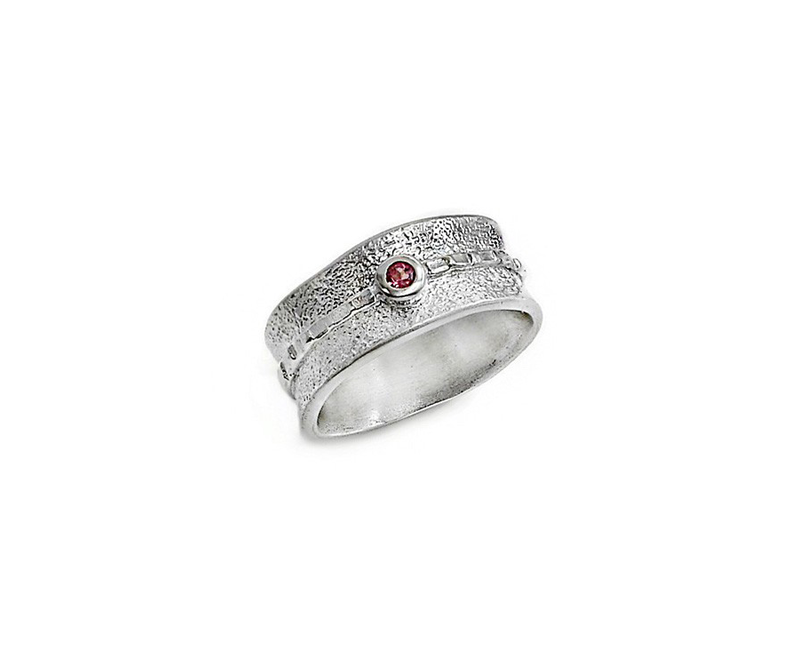 Ring aus Sterlingsilber mit rosa Turmalin