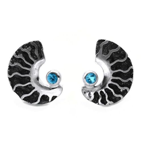 Ohrringe aus oxidiertem Silber mit Schweizer blau Topas