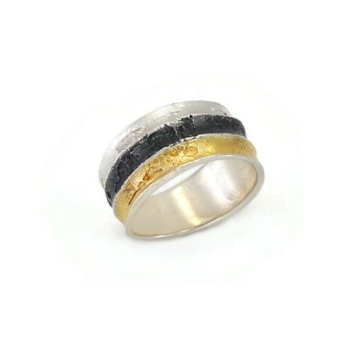 Ring aus vergoldetem, oxidiertem Silber