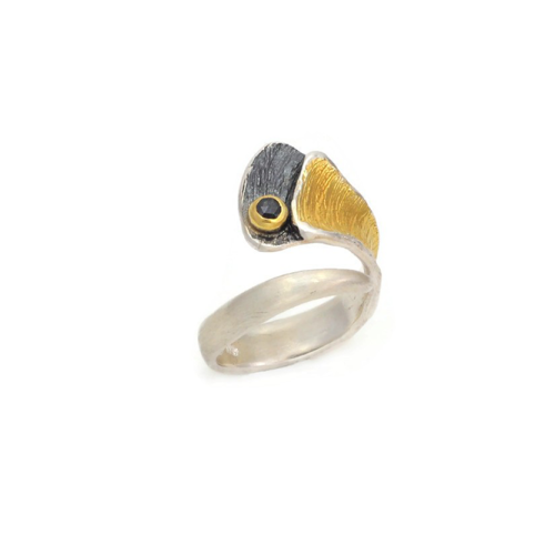 Ring aus oxidiertem vergoldetem Sterlingsilber mit schwarzem Diamanten