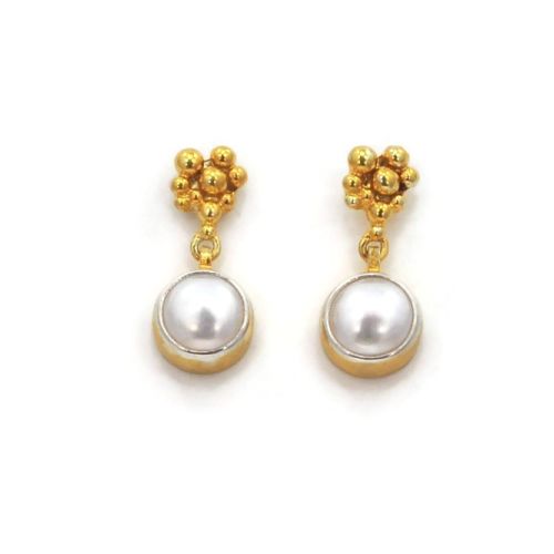Vergoldete Silberohrringe mit Perlen