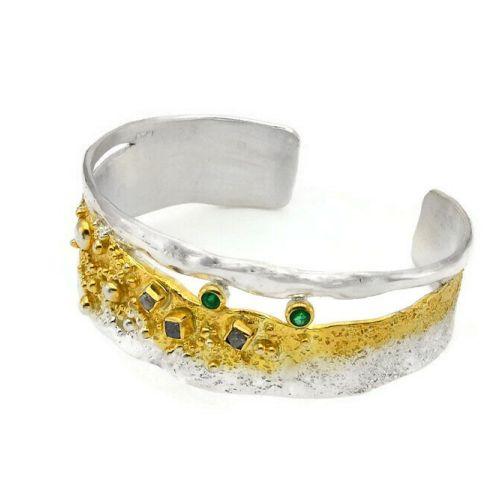 Vergoldetes Silberarmband mit Diamanten und Smaragden
